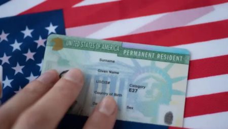 19 ülkenin Green Card sahiplerine yeni inceleme
