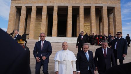 Papa 14. Leo Anıtkabir Özel Defteri’ne bu sözleri yazdı