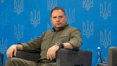 Zelenskiy’den üst düzey istifa duyurusu