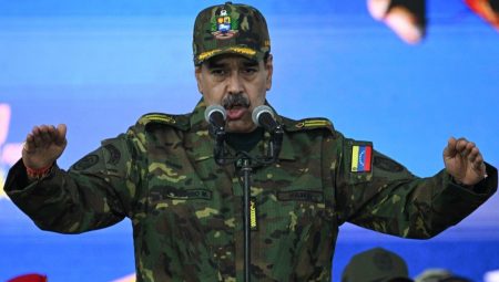 Maduro başkenti turladı, “Her şey yolunda” mesajı verdi