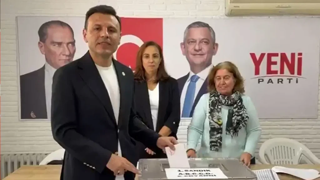 YENİ Partili Özgür Çelik’ten İstanbul’daki üyelere çağrı: Sandık başında seslendi